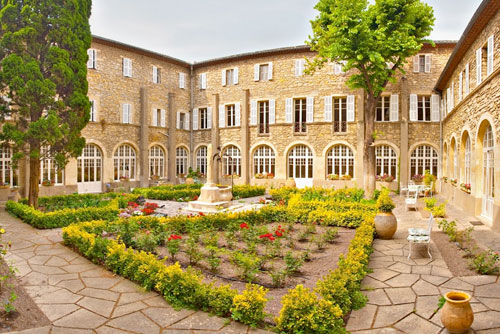 Hotel Jules Cesar in Nimes