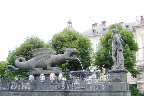 Lindwurmbrunnen in Klagenfurt