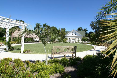 Palm Cottage in Naples
