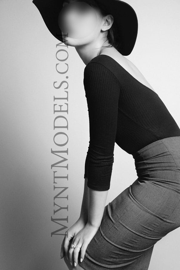 Pretty Arabic companion travel and dinner date escort london