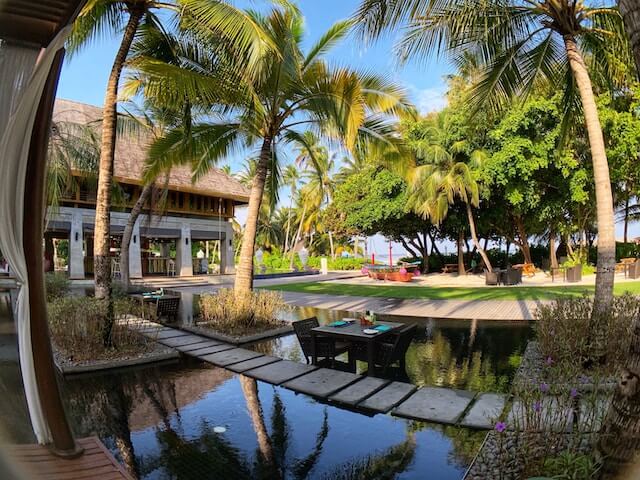 Maldives Escort Agency - Luxury Companion 14 Maldives Resort