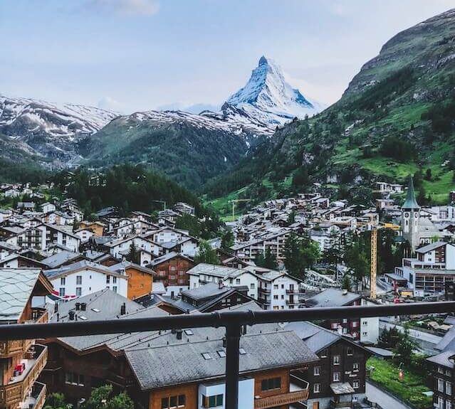 Elite Escort St. Moritz 13 Business St. Moritz e1686318193236 Elite Escort St. Moritz