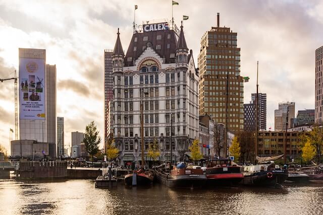 Business in Rotterdam 2 Discreet Elite Female Escorts in Rotterdam
