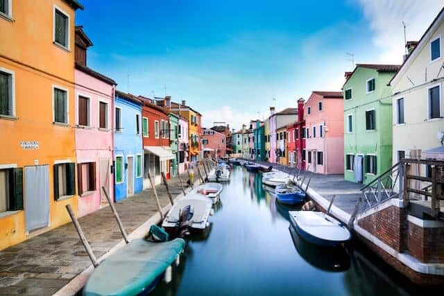 Luxury Female Escort in Venice 11 Business in Venice Luxury Female Escort in Venice