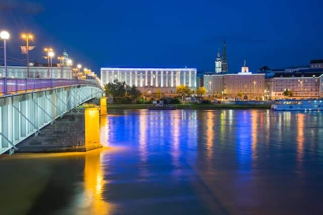 Elite Escort Service in Linz 10 Night life in Linz Elite Escort Service in Linz