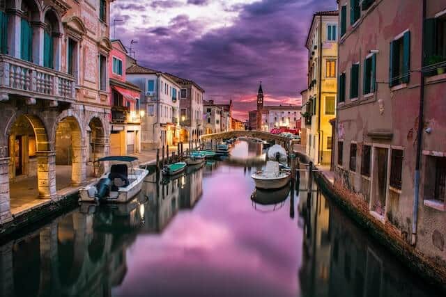 Luxury Female Escort in Venice 9 Romantic Place in Venice Luxury Female Escort in Venice