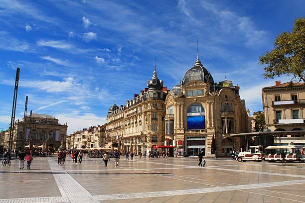 Place de la Comedie Luxury Escort Model Montpellier