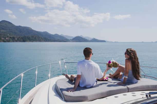 Best Places to Visit For Your Yacht With Elite Travel Companion