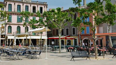 VIP & Elite Escorts in Valence 11 Commerce Innovation in Valence VIP & Elite Escorts in Valence