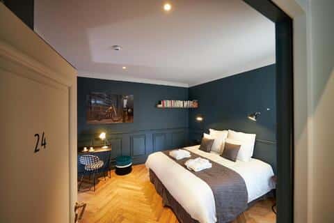 VIP & Elite Escorts in Valence 12 Tranquil Haven Luxurious Retreats in Valence VIP & Elite Escorts in Valence