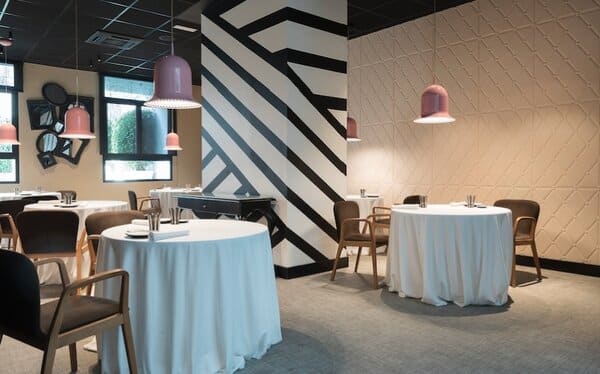 High-End VIP Companions in Valencia 13 Dining Evenings in Valencia Flavour Meets Flair High-End VIP Companions in Valencia