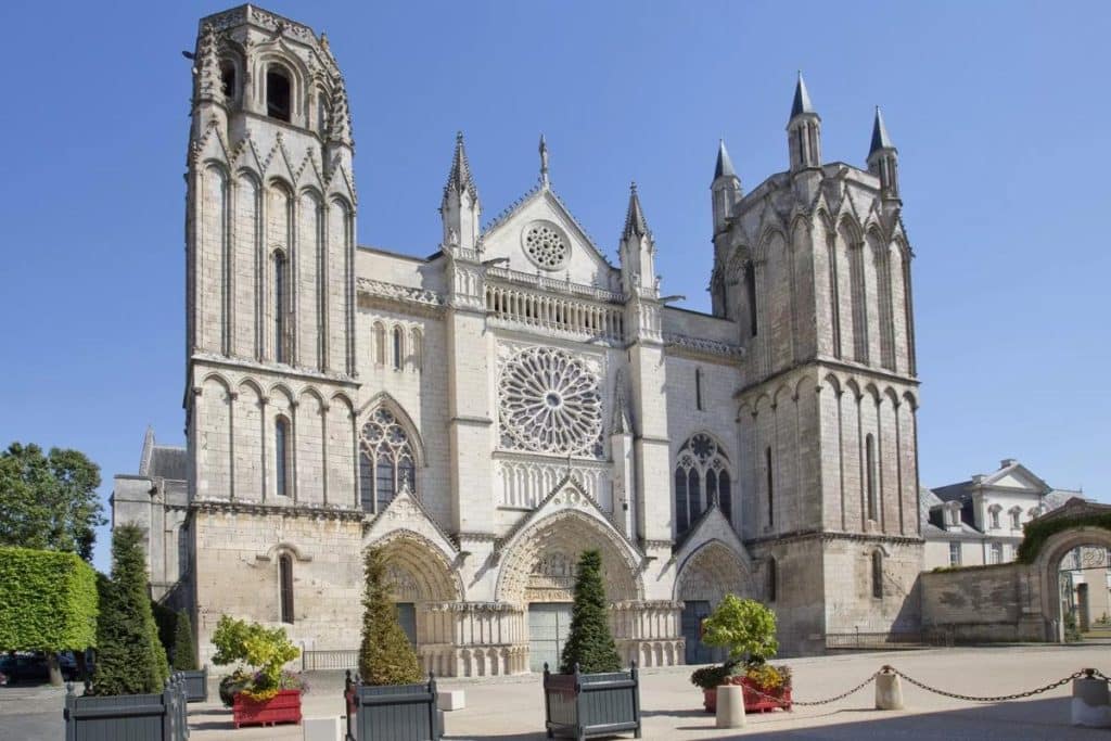 Poitiers GFE 6 Cathedrale Saint Pierre resized 1200x800 Poitiers GFE