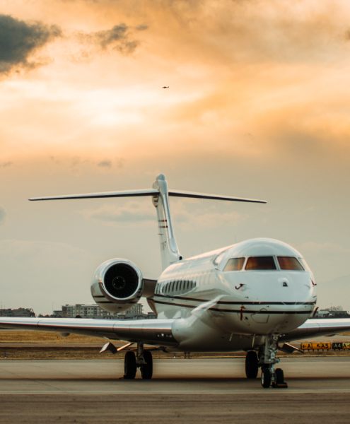 Arriving in style; Paris airports and private aviation