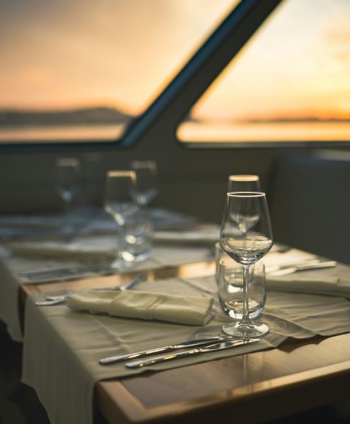 Selecting executive business dinner date escorts for dining companions.