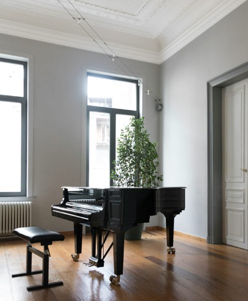 Most discreet luxury hotels in London for meeting a GFE escort