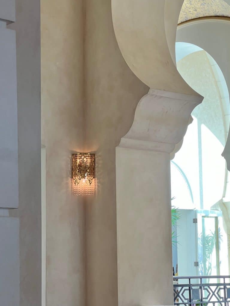 Arabic interiors: Dubai business culture