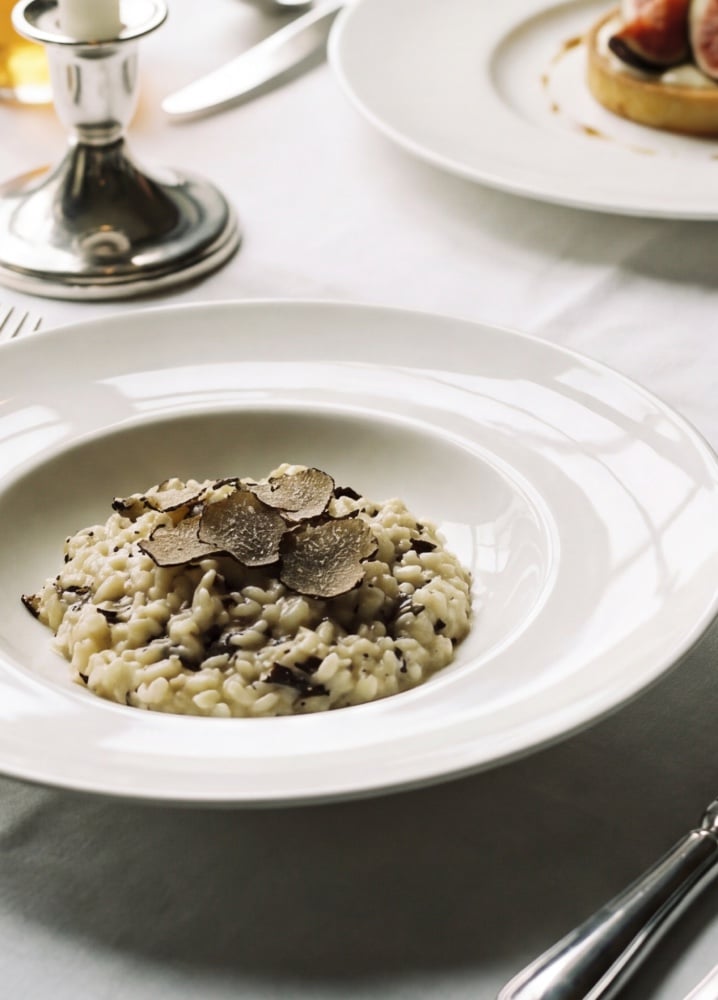 Gourmet dish; Selecting the right dinner companion